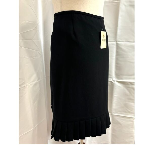 NWT Tahari ASL Ruffle Hem Black Pencil Skirt Size 8P - Picture 3 of 6